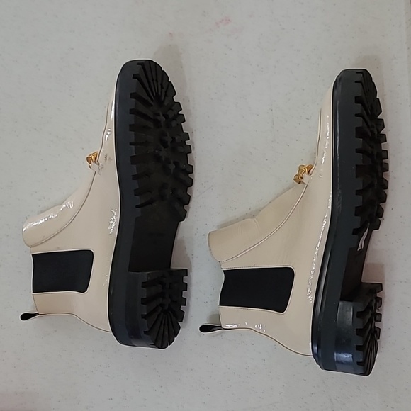 Tory Burch cream Jessa Lug Sole Ankle Boot size 8.5 - Picture 5 of 11